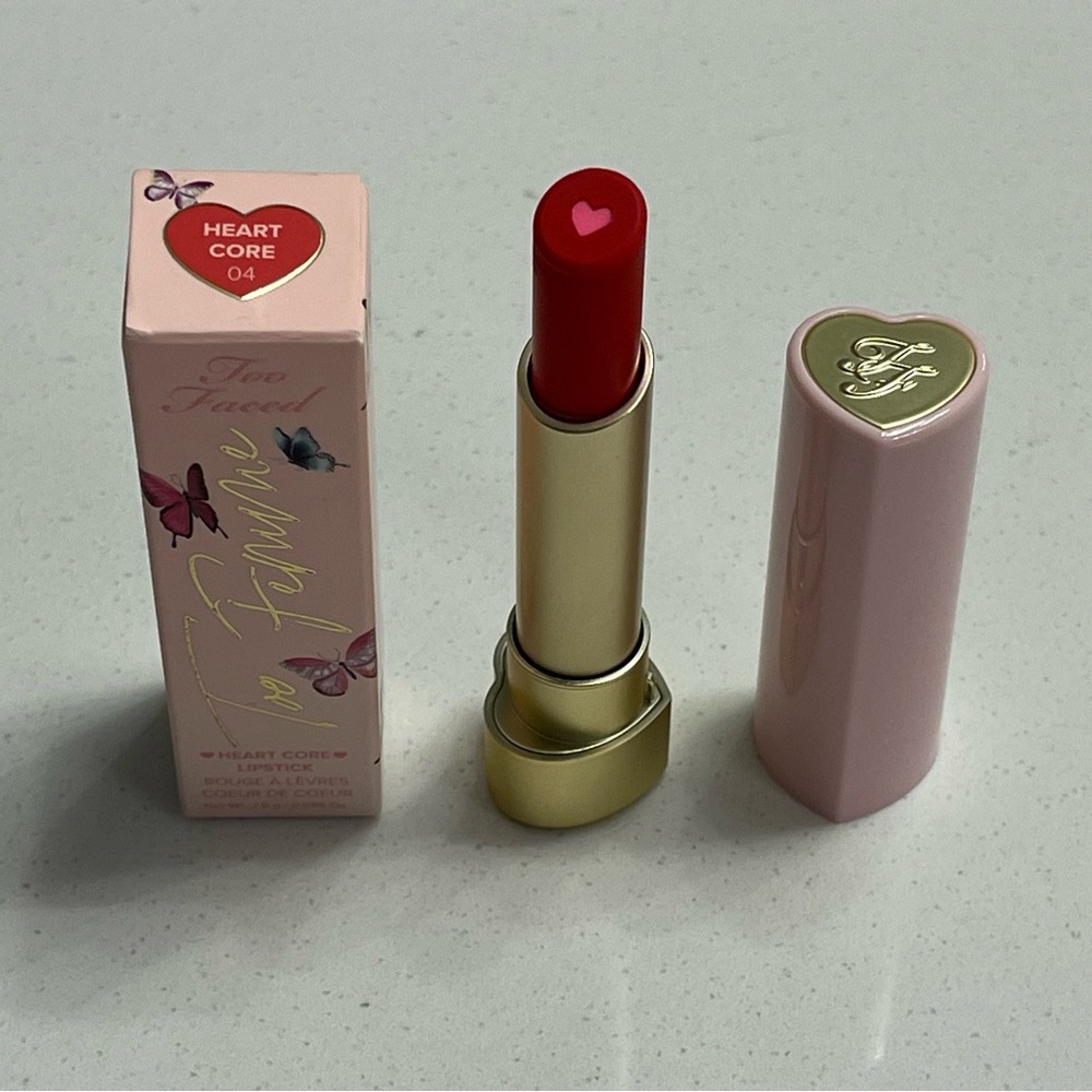 Too Face Famme Lipstick Heart Core #04